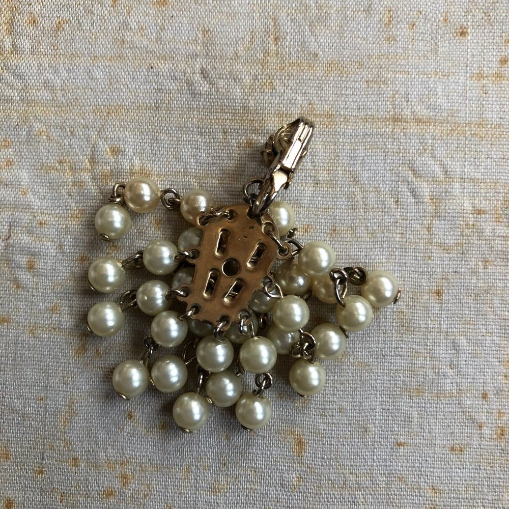 Stunning Vintage Glass Pearl Cascade Earrings - Picture 3 of 4